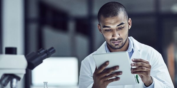 research student clinical trails stock 1200x600