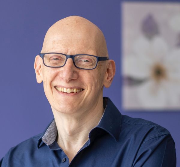 Prof Adam Glaser